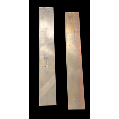 bronze-metal-plate